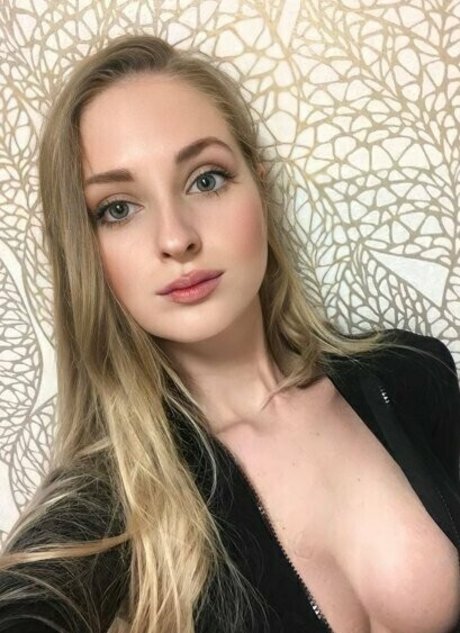 arinamuslim ポルノモデル 写真