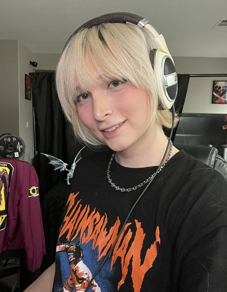 ティーンソロOnlyFans ホット 写真