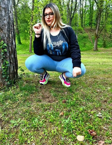 busty diamond トップモデル 写真