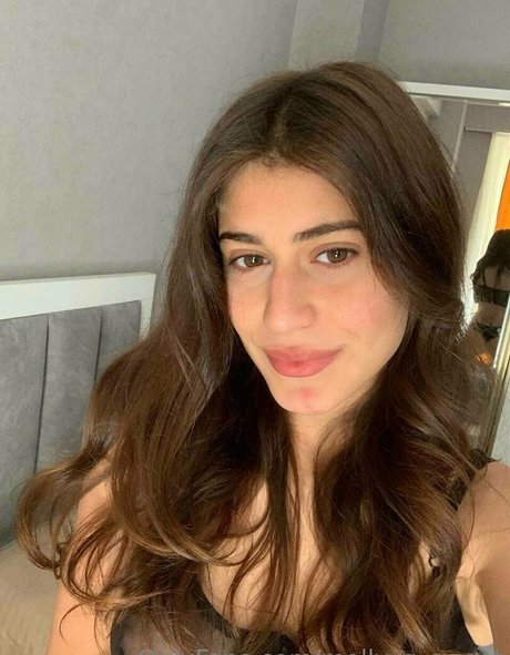 molly g sweet 裸のモデル 画像