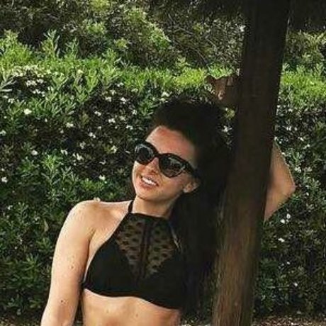 曲線美の熟女OnlyFans 美しい裸 ギャラリー