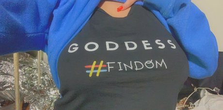 staywildraw 裸の女優 ギャラリー