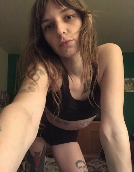 parisbush モデル 画像