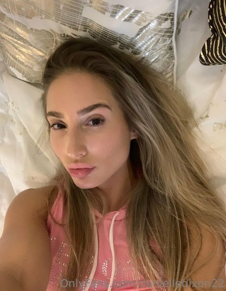 danielledixon22 完璧なスター 画像