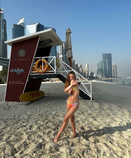 Kristina Shmidt エロティックモデル 画像