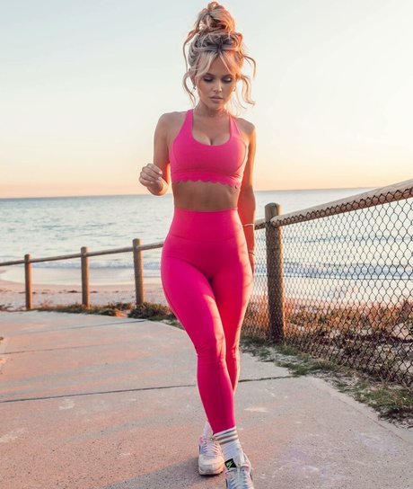 丸いお尻のOnlyFans ポルノ アーカイブ