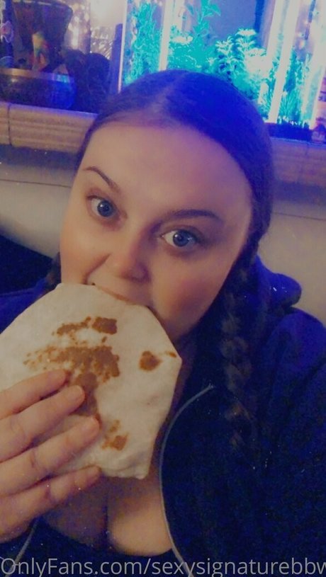 黒檀の小人OnlyFans 美しい裸 画像