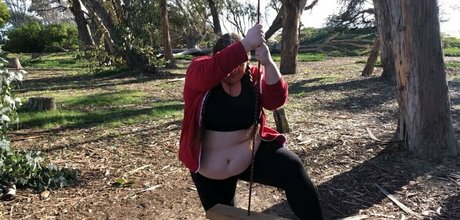 ぽっちゃりエモOnlyFans セクシー裸 写真