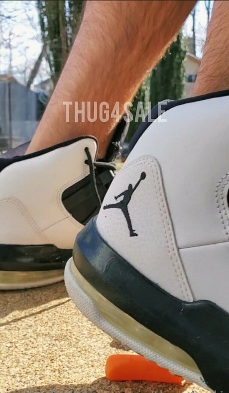 thug4sale 高品質モデル 写真