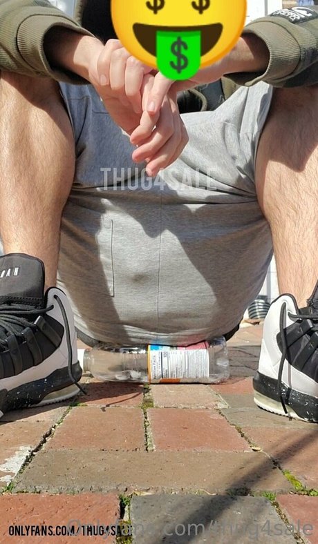 thug4sale アートポルノスター 写真