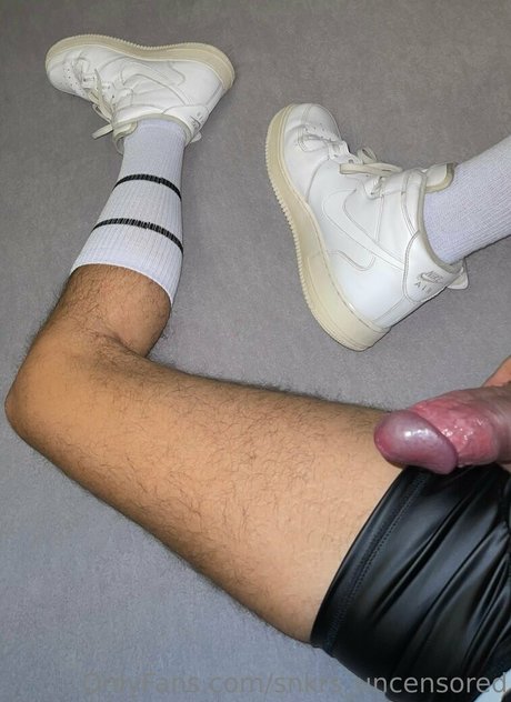 snkrs uncensored ヌードのポルノスター 写真