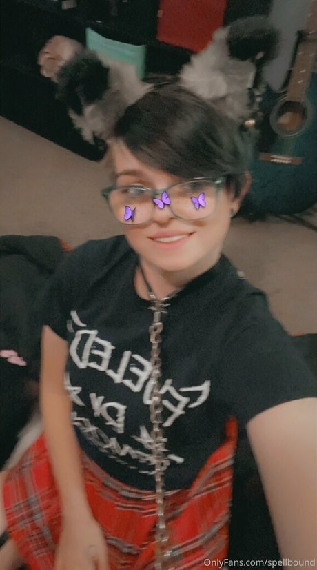 Spellbound ポルノモデル 写真