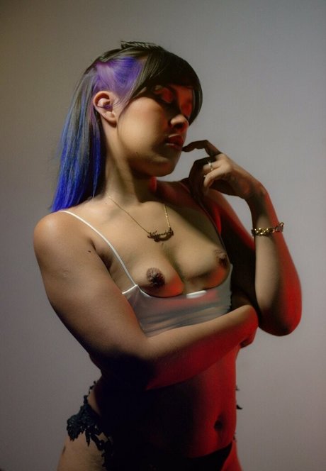 濃厚なラテン系熟女OnlyFans ヌード 写真