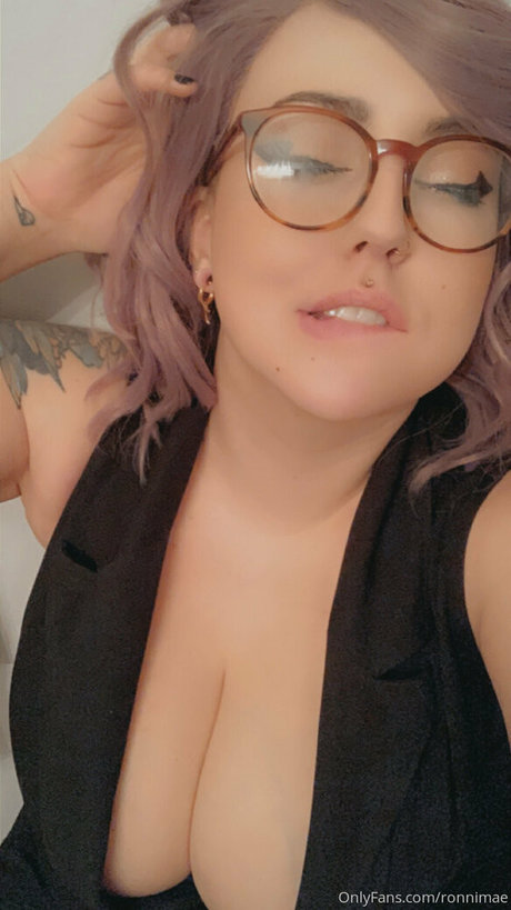 アジアのティーンオンリーファン セクシー裸 ギャラリー