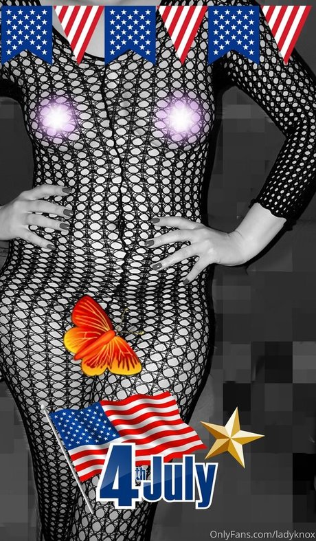 フィンドムオンリーファンズ xxx 写真