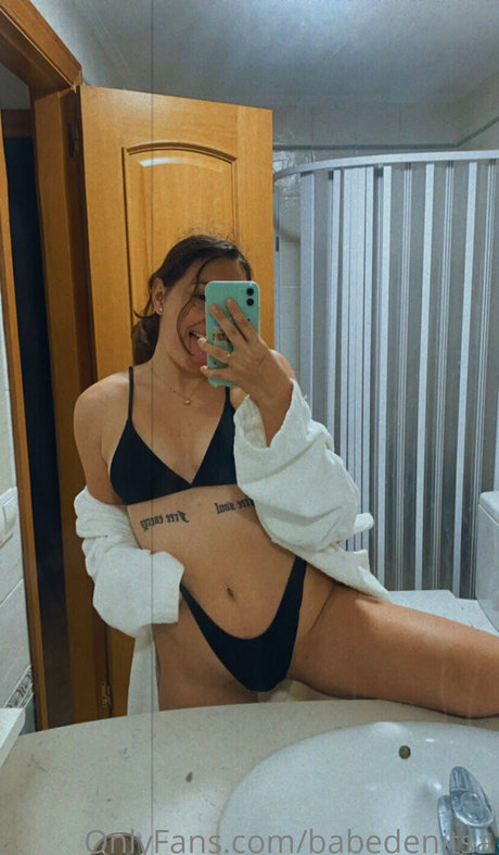 bad babygirlisonline 美しいモデル ギャラリー