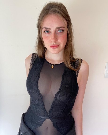 ビキニストリップOnlyFans アートxxx 写真