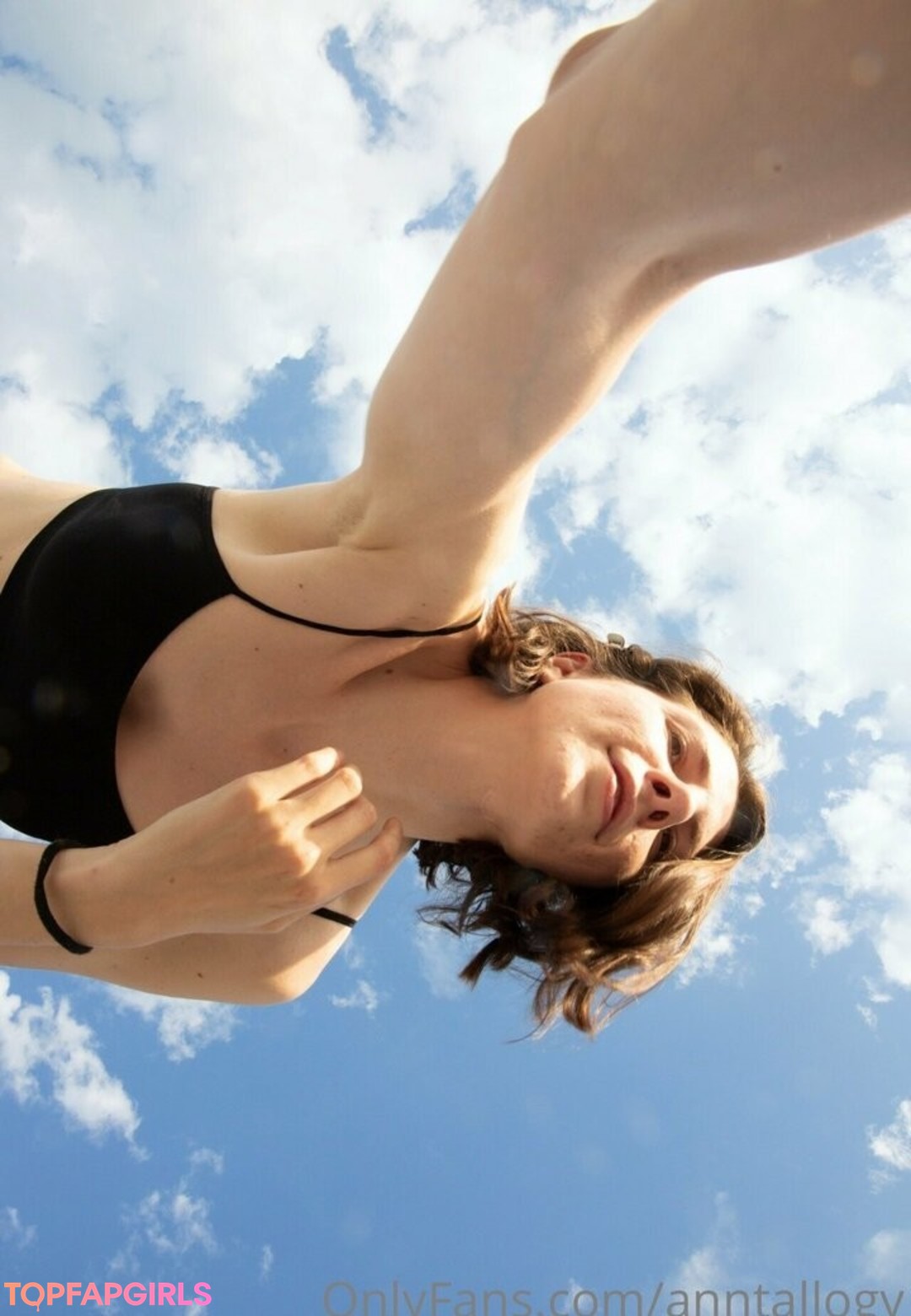 anntallogy top profile image