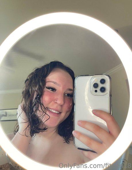 母乳オンリーファン 無料セックス 写真