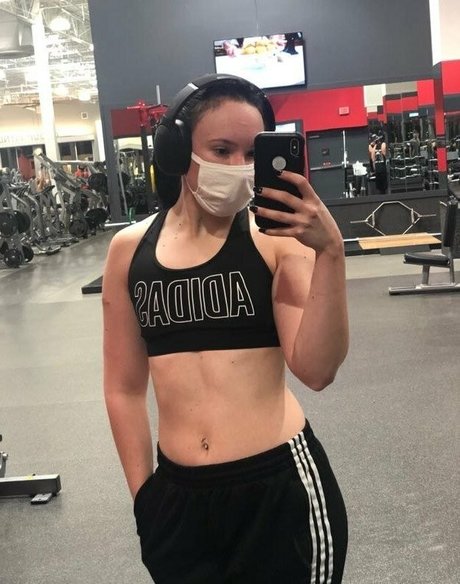 大学のOnlyFans 無料セックス 写真