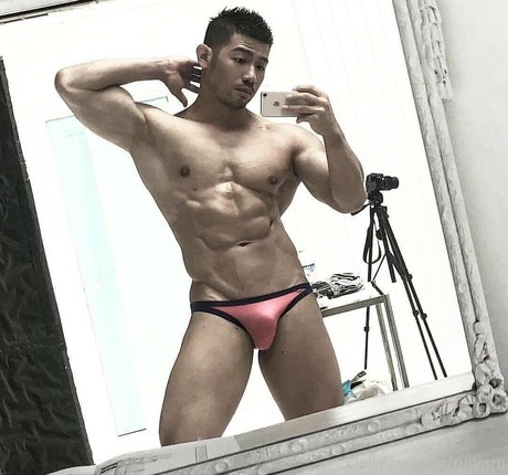 runssm セックスモデル 写真