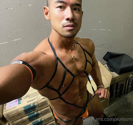 runssm エロティックなスター 画像