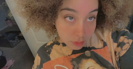 brattybbw 裸のスター 写真