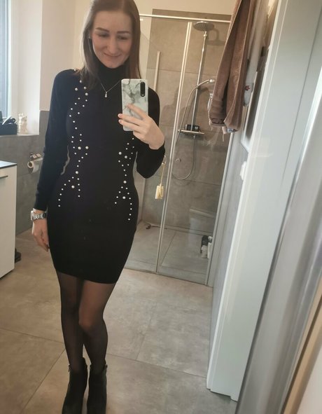 brunnette3 ポルノスター 裸 画像