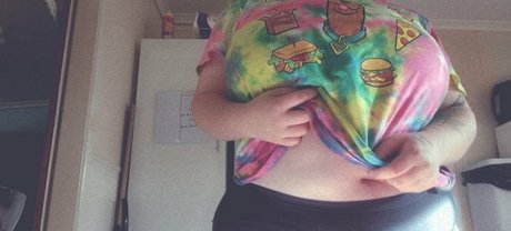 巨乳 射精 OnlyFans 限定 ギャラリー