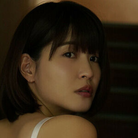 Asuka Kishi スター 写真