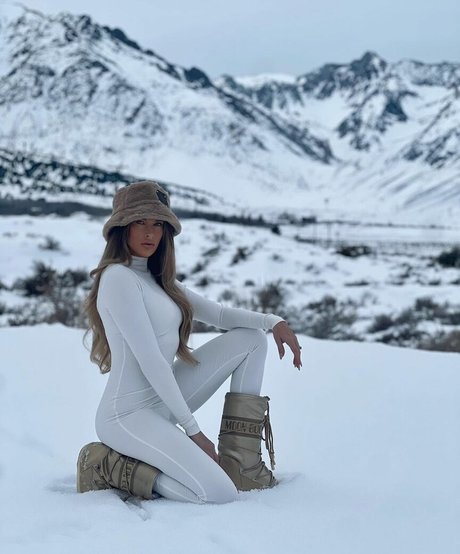 Barbie Blank HDスター 画像