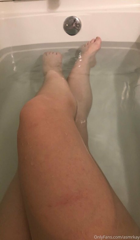 ブロンドヨガOnlyFans 美しいヌード 画像