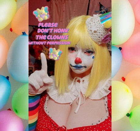 Bouncyclown エロティックなポルノスター 画像