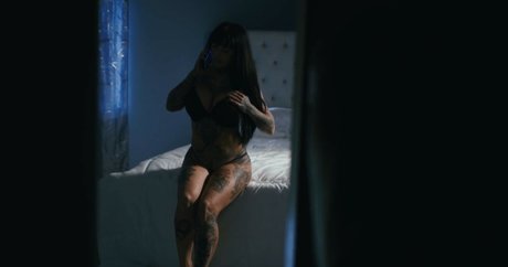 Jessie Lee スター ヌード 写真