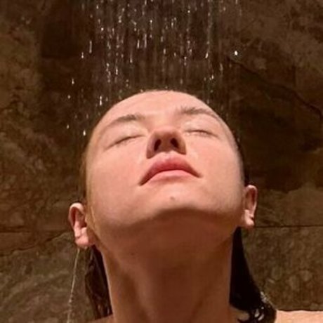 Anastasisi ヌード女優 画像