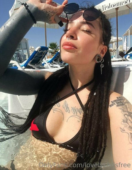 lovelychrisfree XXXモデル ギャラリー