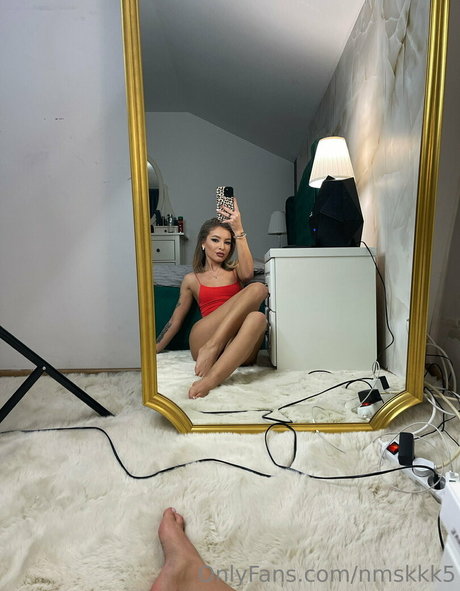 nmskkk5 無料女優 写真