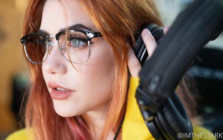 ブロンドオンリーファン 無料 画像