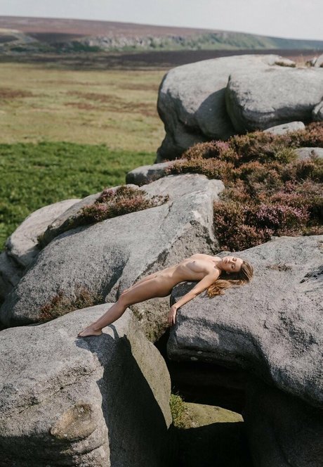 マッサージ動画 OnlyFans セクシー 画像