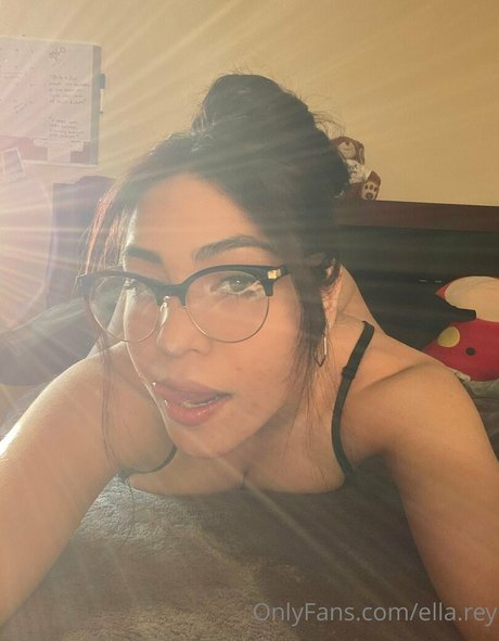 ella rey セックスモデル 写真