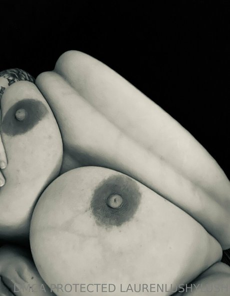 laurenlushylush ヌードモデル 画像