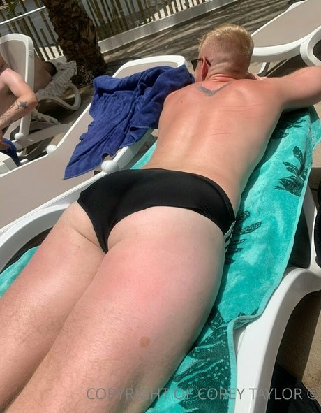 coreytaylorvip エロティックなポルノスター 写真