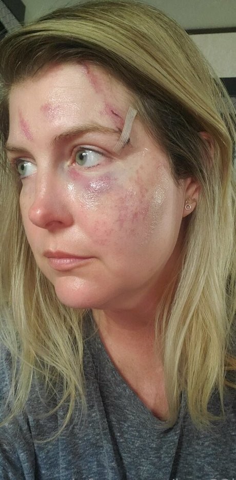 bee88i エロティックなスター 画像