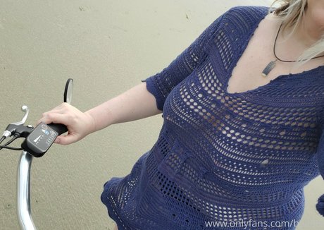 中出しアジア人OnlyFans アダルト 写真