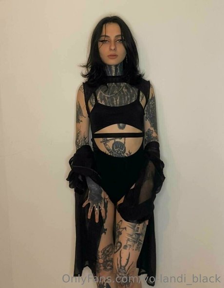 yo landi black ポルノスター 写真