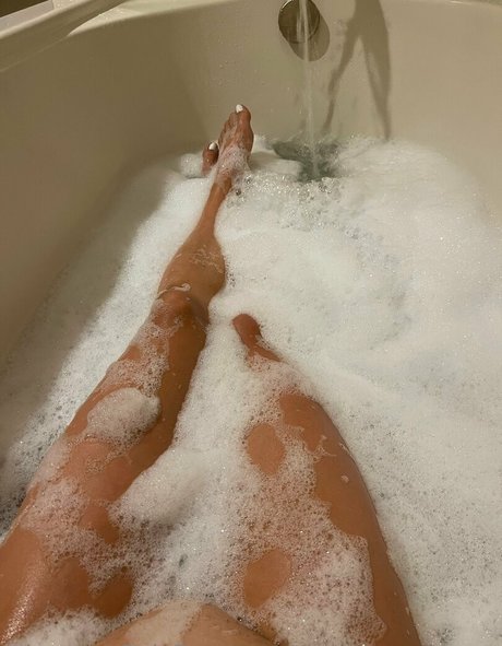 かわいい赤毛のOnlyFans 美しいxxx 画像