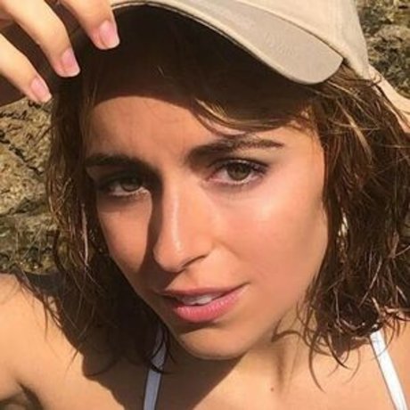 Laura Caraballo スター ヌード アーカイブ