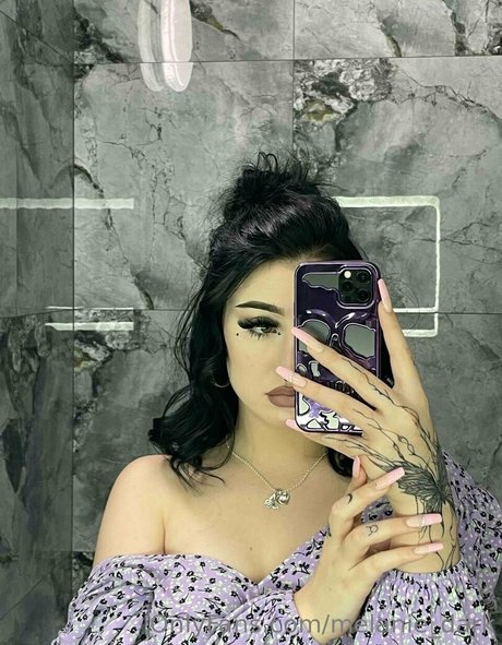 melanie dark エロティックなスター 画像