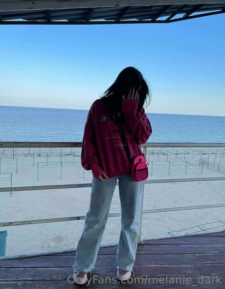 melanie dark スター xxx 写真