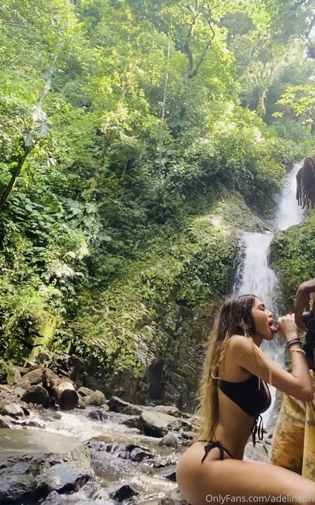 Adelinebri ヌードのポルノスター アーカイブ